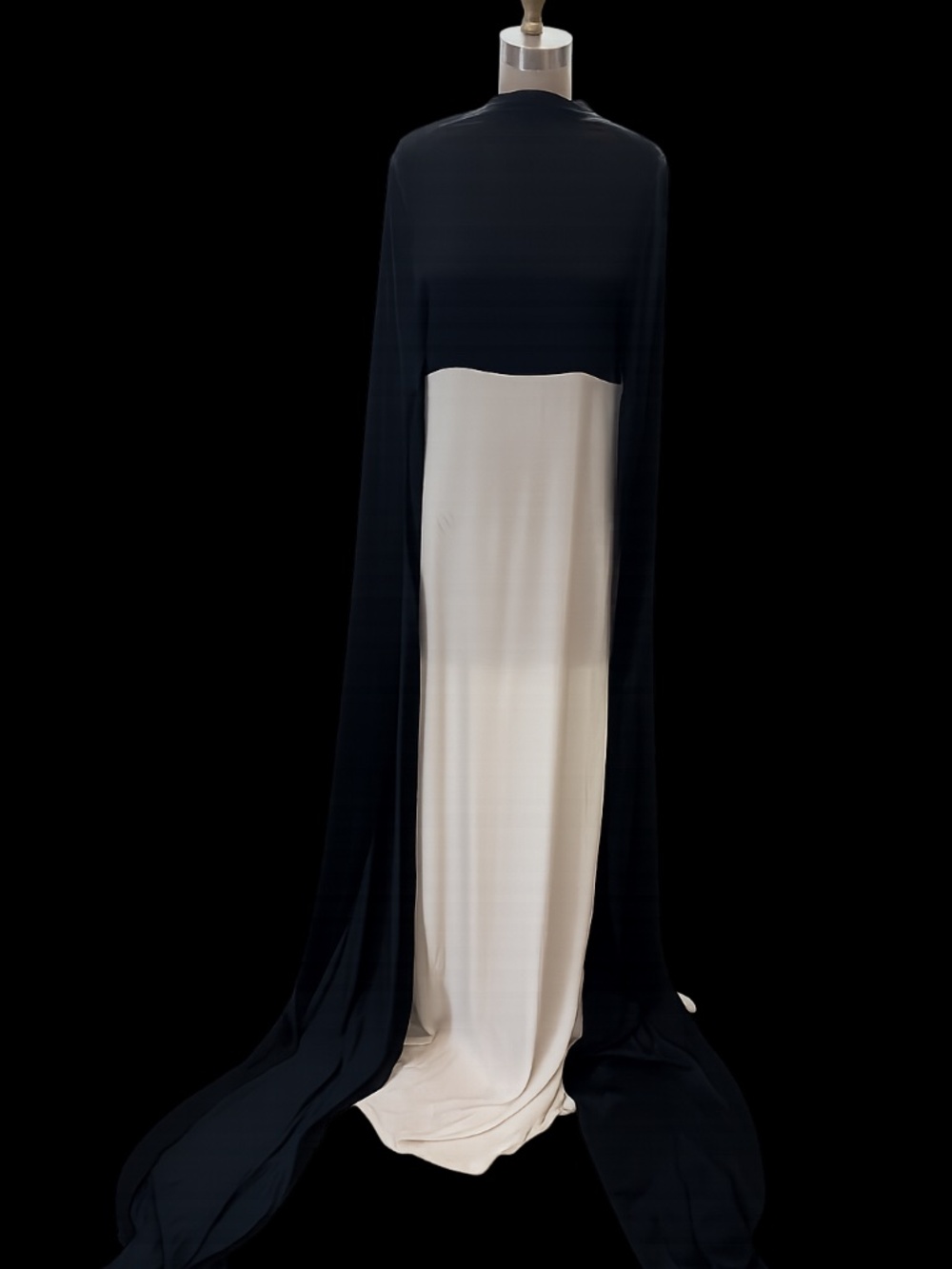 Anjemelia Meister black and white dress